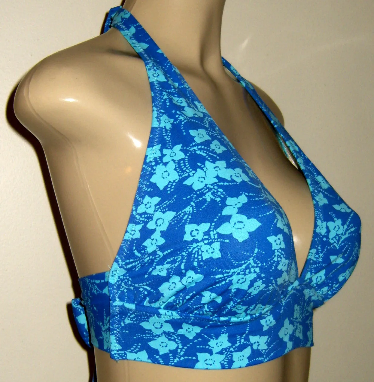 Halter tie neck bikini tops